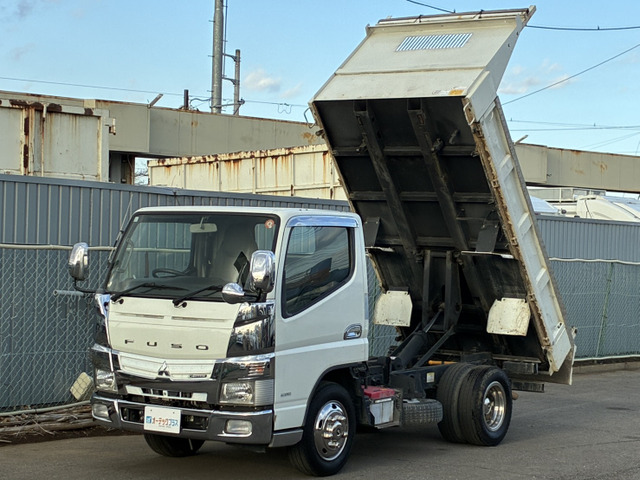 キャンターダンプ