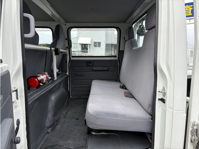 2990cc 1.5t 1.5�g�� W�L���u �_�u���L���u 4WD 6�l��� 5�� 5MT �ב����208&times;162 �p���[�E�C���h�E ���O���d�グ�ς�