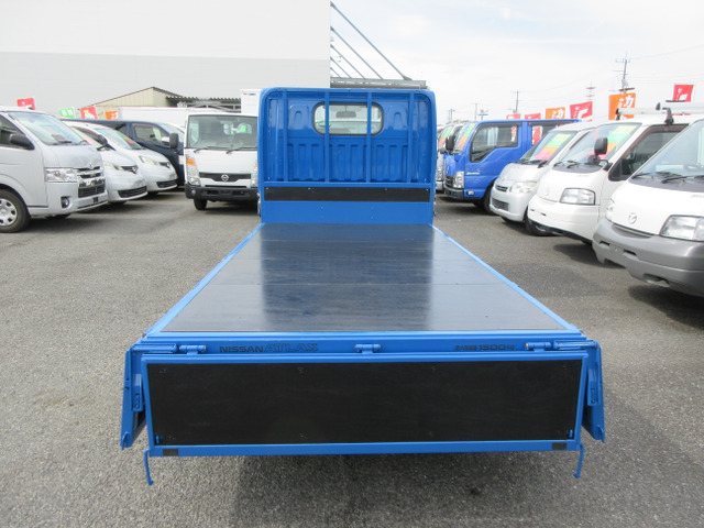 �����A�E�ב���ł����O���J����