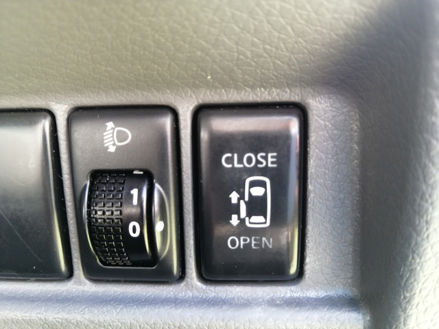 NV350キャラバンワゴン2.5 GX(オートスライドドア付) スーパーロング ハイルーフ 低床