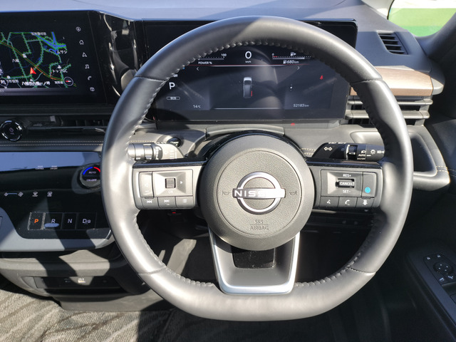 セレナ1.4 e-POWER ハイウェイスター V