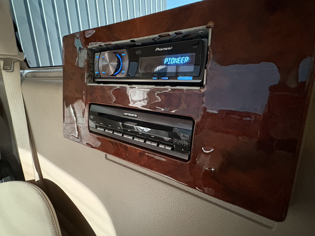 �e��N���W�b�g�E���[�����Ή��\�􂨋C�y�ɂ����k�������B