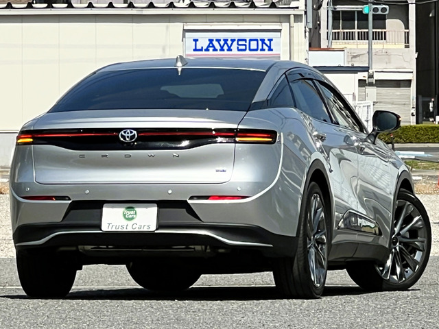 クラウンクロスオーバー2.5 G アドバンスト レザー パッケージ E-Four 4WD