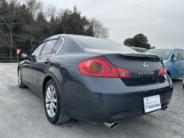 (H18年式・スカイライン・250GTタイプV・ストラフィアブルーパールメタリック)入荷しました。