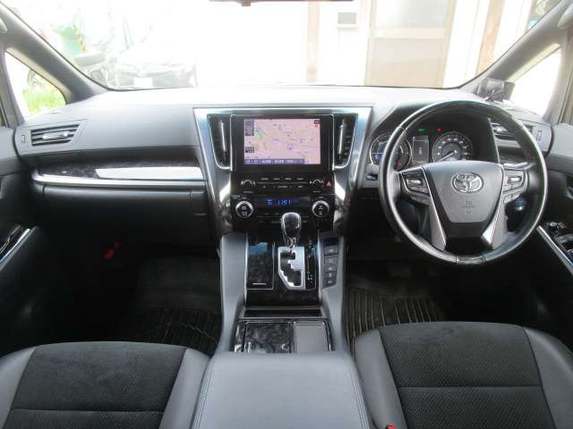 アルファードハイブリッド 2.5 S タイプゴールド E-Four 4WD