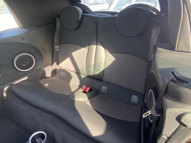 MINI�Ȃ�ł͂̃z�[���h�͂̍����V�[�g���g�p���Ă���܂��B��Ȃɂ́A�`���C���h�V�[�g����t�\�ł��B