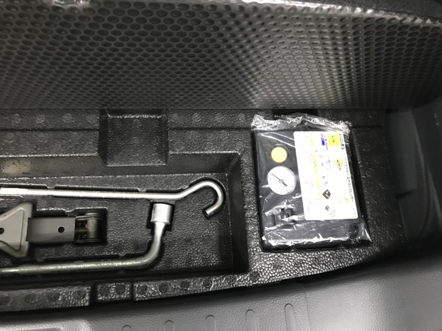 �y�c�Ǝ��ԁz ���X�͔N�����x�ł��B(��������) �c�Ǝ��Ԃ͒�9��30���`��7�����܂łł��B���Z�������͂����k���������B�o�����k�E�c�Ǝ��ԉ����Ȃǂ��v�]�ɂ��������܂�!