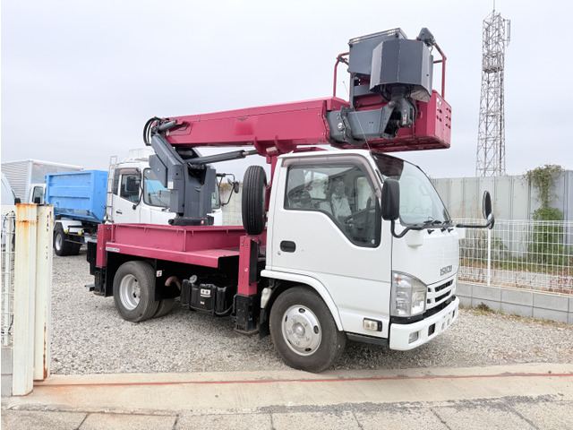 エルフ高所作業車