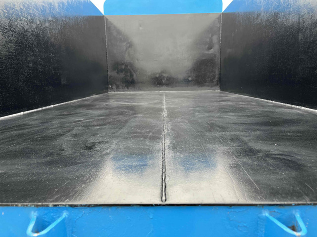 �ב䏰�ʓʂȂ��t���b�g�ɋ߂��ł���