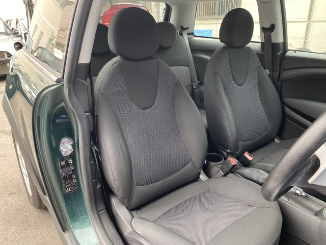 �����N���[�j���O�ς݂ł����s�J�s�J�Ɏd�グ�Ă��q�l�̂����X�����҂����Ă���܂���