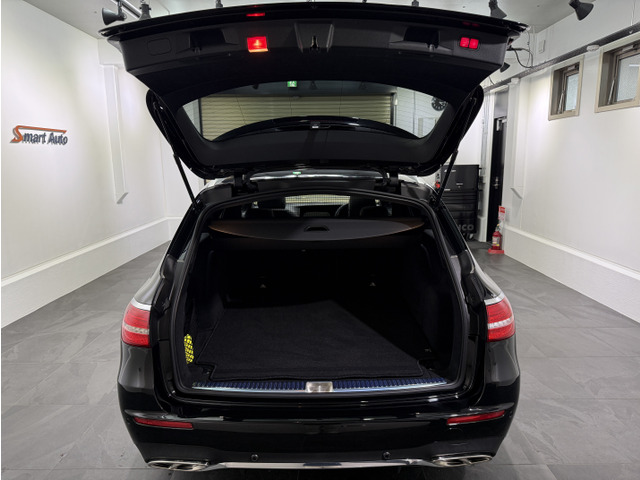 ���肪�ו����ōǂ����Ă��Ă��J���\�ȃt�b�g�g�����N�I�[�v�i�[��������J�����̑傫�ȃg�����N�B���W���[�p�i�◷�s�o�b�O�A�S���t�o�b�N���]�T�Ŏ��[�ł����Ƃ�̂���X�y�[�X�ł��B