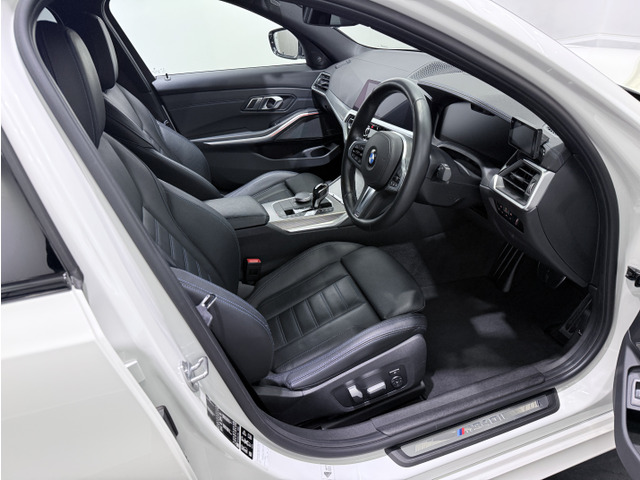 ������Ƃ����i�̗ǂ��C���e���A�B�g�p���̖����������R���f�B�V�����ł��B�����}�b�g�܂ŉ���̂Ȃ���������ۂ��Ă��܂��B�։��Ŏg���Ă���܂����̂ŁA�C�ɂȂ�����≘��͗L��܂���B