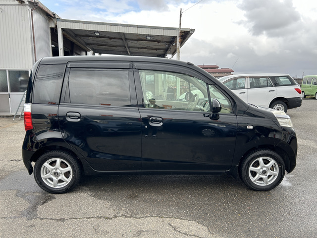 �y�x�����z���i�X�z���Ԃ������������܂��āA���ɗL�������܂��B�݌Ɏԗ��ɂȂ�܂��̂ŁA���񂲓s���̋X�������ɁA���ɗ��ĉ������B���X�\��������ƁA���ē����X���[�Y�ł��B