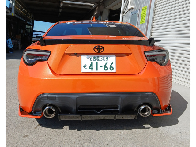 �e�[���̓o�����e�B�m�V�i�A�N�[�����[�V���O�G�A���ꎮ�A�G���u�����ƃg�����N�X�|�C���[�s�A�m�u���b�N��