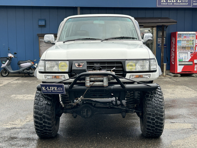 �y�x�����z���i�X�z���Ԃ������������܂��āA���ɗL�������܂��B�݌Ɏԗ��ɂȂ�܂��̂ŁA���񂲓s���̋X�������ɁA���ɗ��ĉ������B���X�\��������ƁA���ē����X���[�Y�ł��B