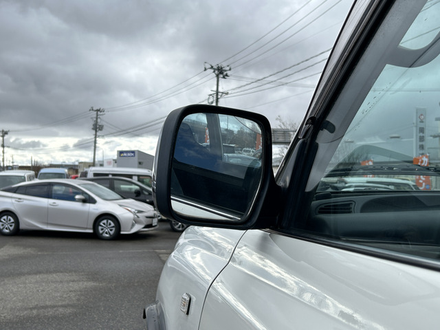 �y�x�����z���i�X�z���Ԃ������������܂��āA���ɗL�������܂��B�݌Ɏԗ��ɂȂ�܂��̂ŁA���񂲓s���̋X�������ɁA���ɗ��ĉ������B���X�\��������ƁA���ē����X���[�Y�ł��B