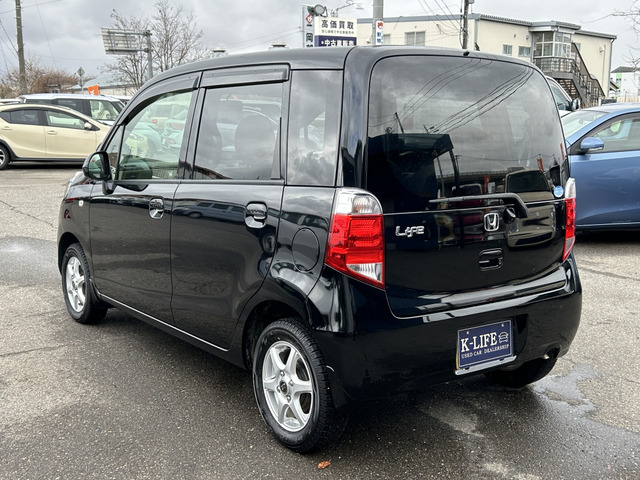 �y�x�����z���i�X�z���Ԃ������������܂��āA���ɗL�������܂��B�݌Ɏԗ��ɂȂ�܂��̂ŁA���񂲓s���̋X�������ɁA���ɗ��ĉ������B���X�\��������ƁA���ē����X���[�Y�ł��B