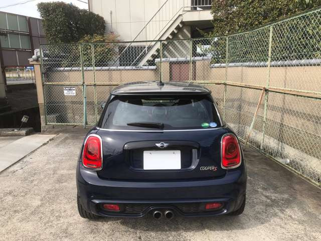 �����o�b�N�J�����E���A�\�i�[(4��)�t��