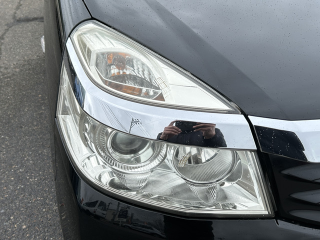 �y�x�����z���i�X�z���Ԃ������������܂��āA���ɗL�������܂��B�݌Ɏԗ��ɂȂ�܂��̂ŁA���񂲓s���̋X�������ɁA���ɗ��ĉ������B���X�\��������ƁA���ē����X���[�Y�ł��B