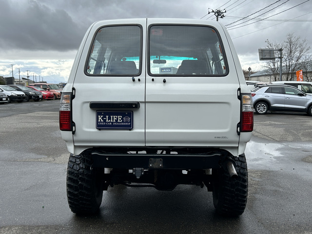 �y�x�����z���i�X�z���Ԃ������������܂��āA���ɗL�������܂��B�݌Ɏԗ��ɂȂ�܂��̂ŁA���񂲓s���̋X�������ɁA���ɗ��ĉ������B���X�\��������ƁA���ē����X���[�Y�ł��B