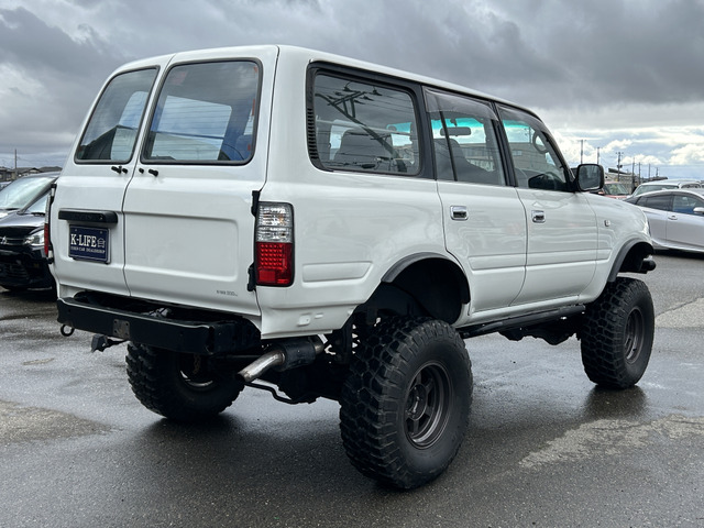 �y�x�����z���i�X�z���Ԃ������������܂��āA���ɗL�������܂��B�݌Ɏԗ��ɂȂ�܂��̂ŁA���񂲓s���̋X�������ɁA���ɗ��ĉ������B���X�\��������ƁA���ē����X���[�Y�ł��B