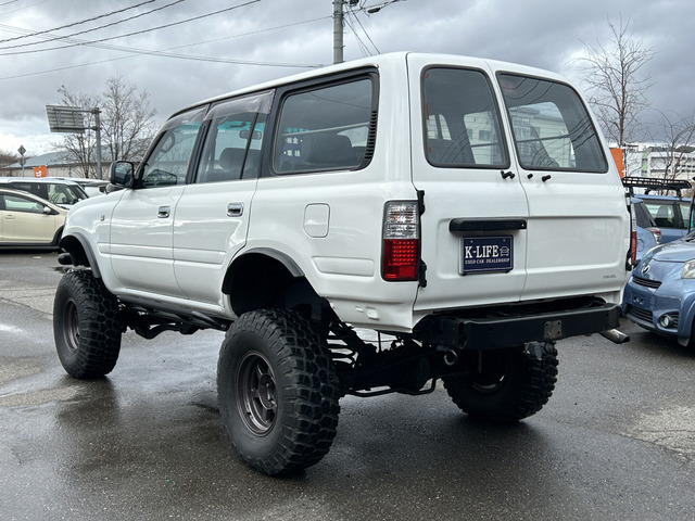 �y�x�����z���i�X�z���Ԃ������������܂��āA���ɗL�������܂��B�݌Ɏԗ��ɂȂ�܂��̂ŁA���񂲓s���̋X�������ɁA���ɗ��ĉ������B���X�\��������ƁA���ē����X���[�Y�ł��B