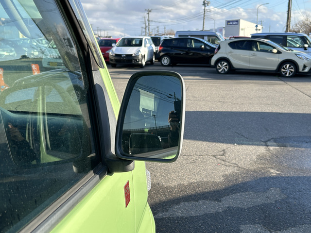 �y�x�����z���i�X�z���Ԃ������������܂��āA���ɗL�������܂��B�݌Ɏԗ��ɂȂ�܂��̂ŁA���񂲓s���̋X�������ɁA���ɗ��ĉ������B���X�\��������ƁA���ē����X���[�Y�ł��B