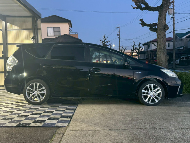 【ガラスコーティング】 当社では【ボディーガラスコーティング】も施工可能です!お車の艶が出て汚れにくく、お手入れも楽ちんです!お気軽にスタッフまでお尋ね下さい!