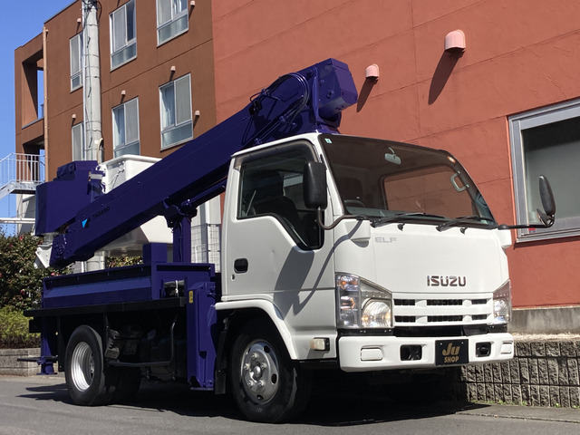 エルフ高所作業車