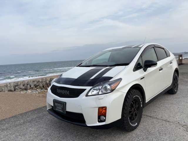 プリウス1.8 S LEDエディション