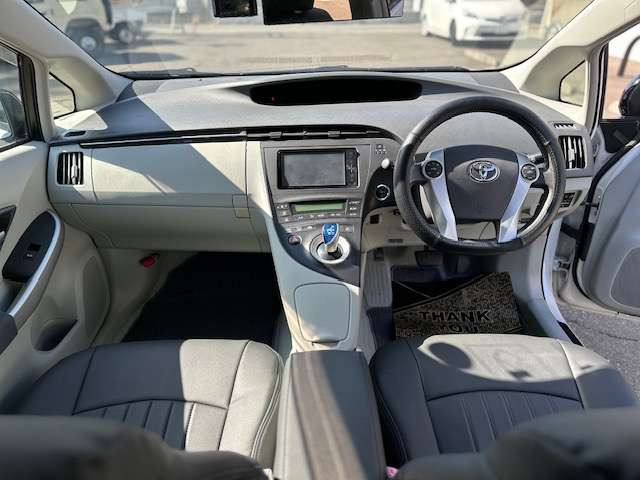 プリウス1.8 S LEDエディション