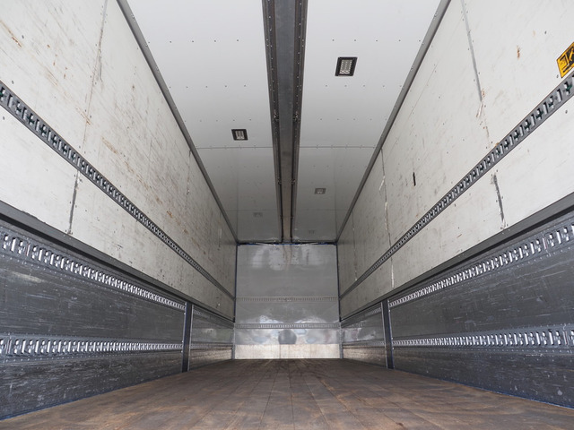 スーパーグレートウィング