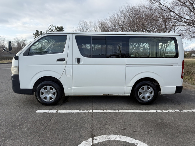 ���X�ł͒���I�Ȋ��C�A��w���łȂǃR���i�E�C���X�΍��O�ꂵ�Ă���܂�!���S���Ă����X���������B