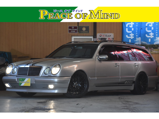 Eクラスステーションワゴン（メルセデス・ベンツ）E240　検8.10黒本革S左ハンドルAftermarketマフラー 中古車画像