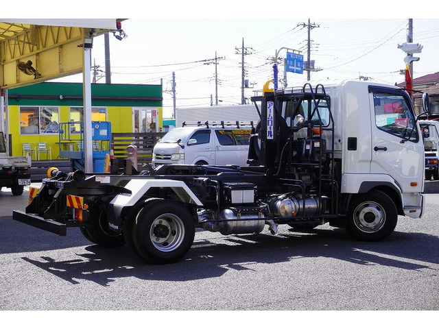 �o���E�g���b�N���A���݌�200��ȏ�!!���Ђ�HP�����񂲗����������Bhttp://www.vantruck.co.jp/index.htm