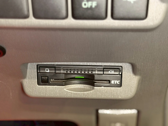 【ETC】 ETC装備で高速の乗り降りも楽々です。