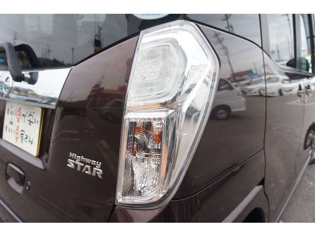 ☆MEGA級展示場在庫100台!全店舗300台以上!☆軽自動車コーナー、コンパクト車コーナー、1BOX&ステーションワゴンコーナー、輸入車コーナーずらりとご用意しております♪