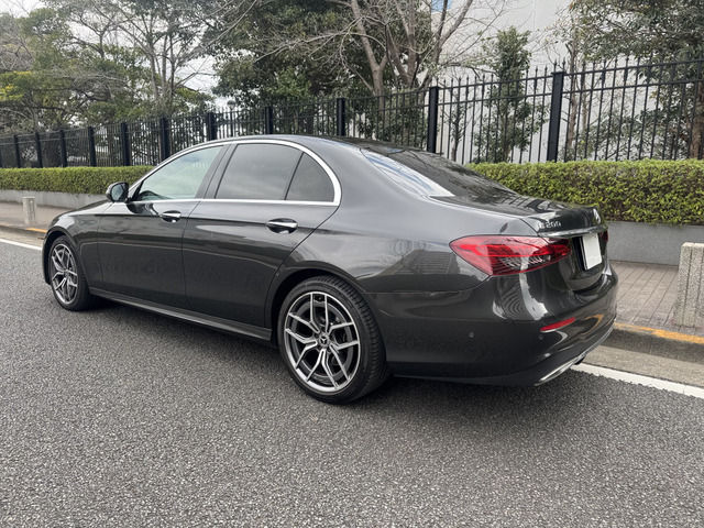 EクラスE200 スポーツ (BSG搭載モデル)