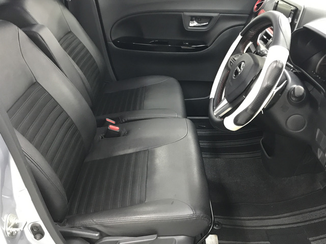 �y�W���ԗ��ɂ��āz �ቿ�i���������邽�߁A���ׂȏ��Ȃǂ͏C�������ɓW�����Ă���ꍇ���������܂��B�ł��邾�������������Ē����悤�ɂ��Ă���܂����A���s���ȕ��̓X�^�b�t�܂ł��q�˂��������B