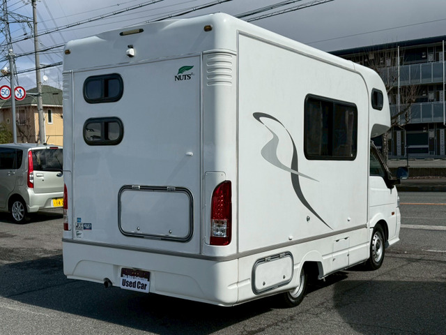 バネットトラック