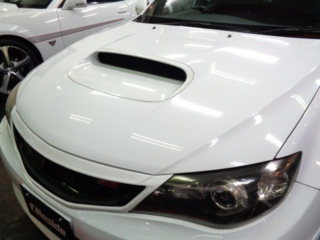 �ۊǏ󋵂��悭����̂���s���A�z���C�g�J���[�̃{�f�B&�������̍����N���A�w�b�h���C�g�ł��C�����̓��A�o���p�[��t���̌y���Ȃ��̂��Y��ɕ�C���ꑖ�s�Ɏx��̂Ȃ����̂ł�