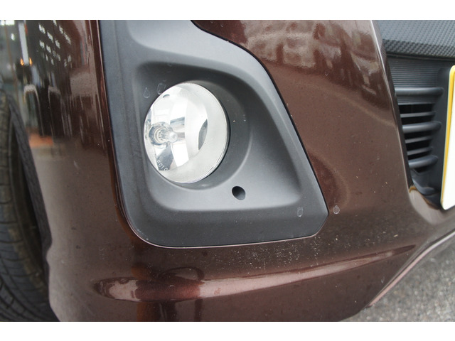 エンジン、ミッションなど金額の大きな箇所も無料修理♪代車もご用意!☆自社保証☆安心3ヶ月間の無料保証付。カーセンサーアフター保証も有り☆1年〜2年更新保証もご用意有ります。輸入車は1年保証〜有償のみです。