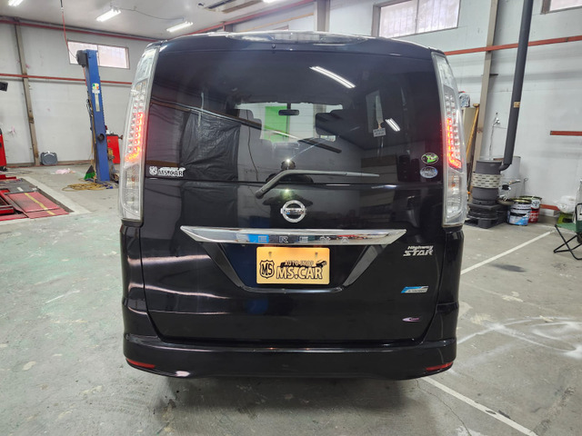 セレナ2.0 ハイウェイスター S-HYBRID