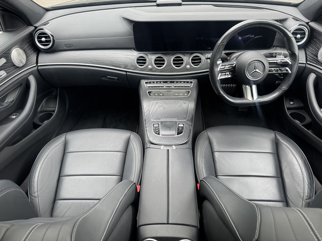 EクラスE200 スポーツ (BSG搭載モデル)