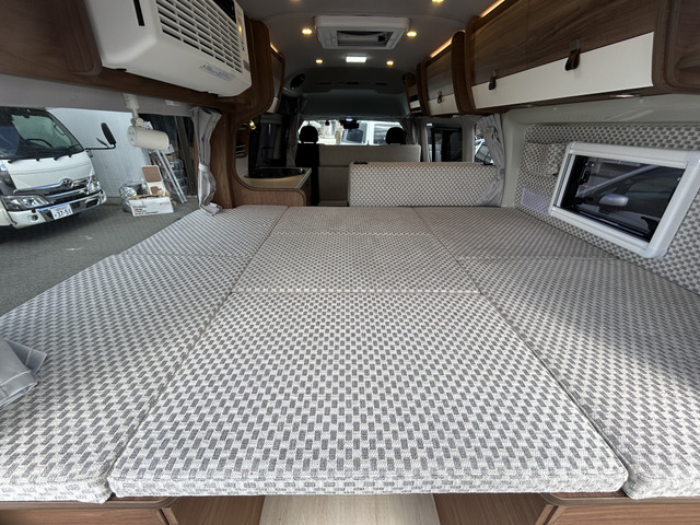 �L�X�Ƃ�����݃x�b�h!���@��183cm&times;142cm�ƂȂ��Ă���܂�!