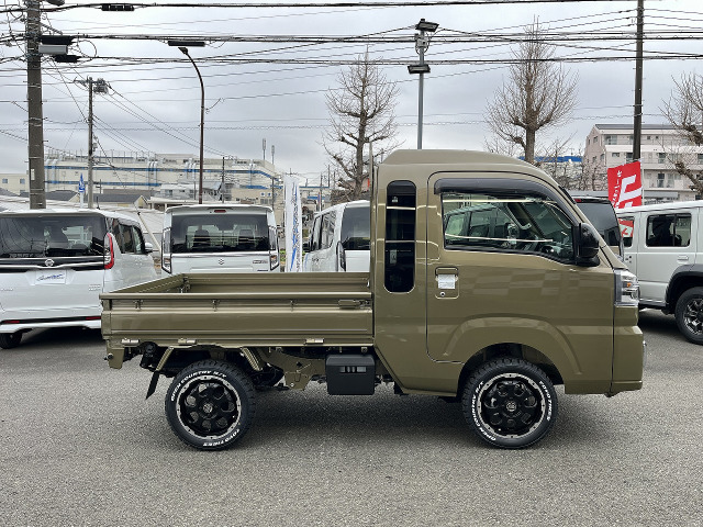 �Ŋ��̉w�͑��͌��E���{�E�������w�ɂȂ�܂��B ���O�A��������΂��߂��̉w�܂ł��}���ɍs���܂��̂ŁA��x�S���X�^�b�t�܂ł��A�����������B