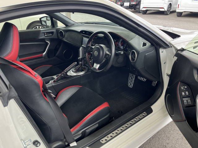 �V�[�g�ɂ͑傫�ȃV�~��؂�Ȃǂ��Ȃ��Y��ȓ����ł�!!