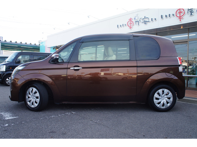 �����ԕی������k��������!�O��Z�F�A���������j�b�Z�C���a�㗝�X�����ς��肵�܂��B�ی��S����������̏ꍇ�A�g������ĕq���ɑΉ����܂��B��ԁA�����^�J�[�����p�ӂ��܂��̂ł����S���������B