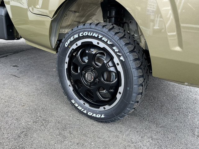 �V�i�A���~&TOYO�^�C���z���C�g���^�[�t����