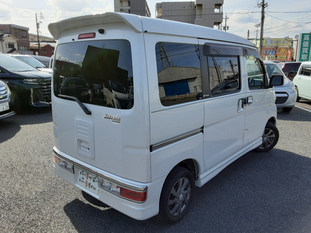 �O���d�グ�A�����A�j���d�グ�A�����N���[�j���O�v���܂��B���̒S���҂���������d�グ�A�[�Ԃ����Ē����܂��B